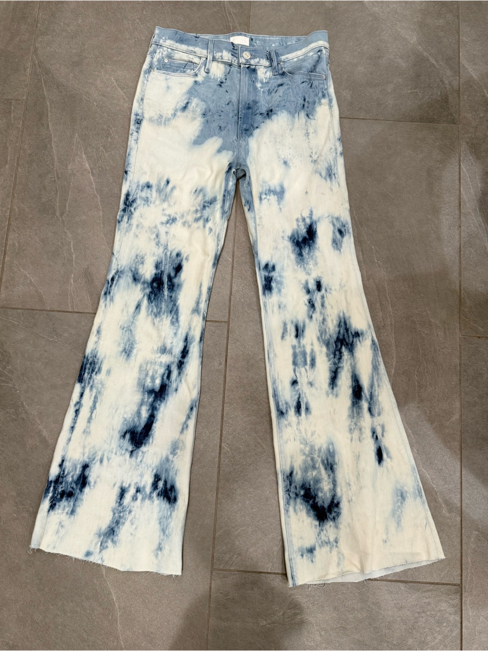 MOTHER The Doozy high waisted flare in acid bleach washed laundry days size 28 - Picture 3 of 13